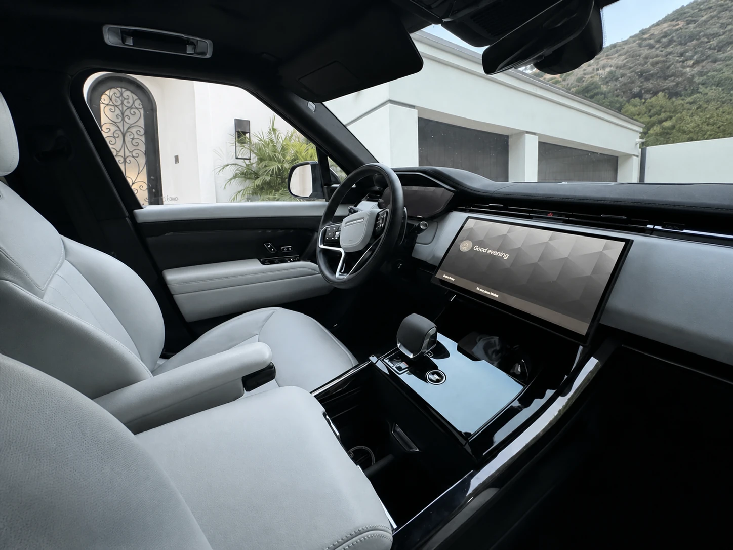 Empty and prepared premium car interior